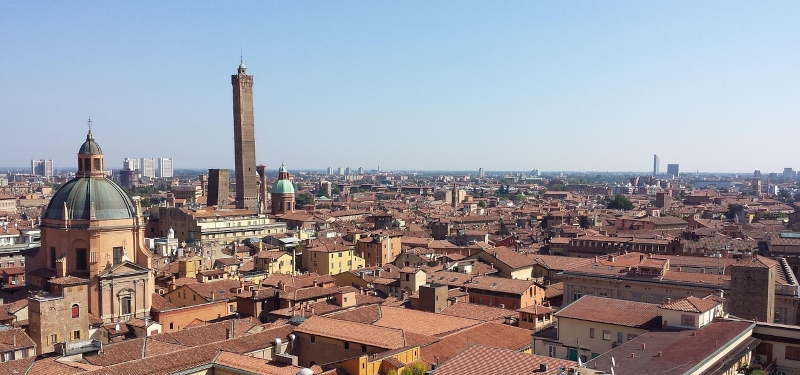 Nasce a Bologna l'Alleanza per l'Abitare. Per una casa che costruisce comunità